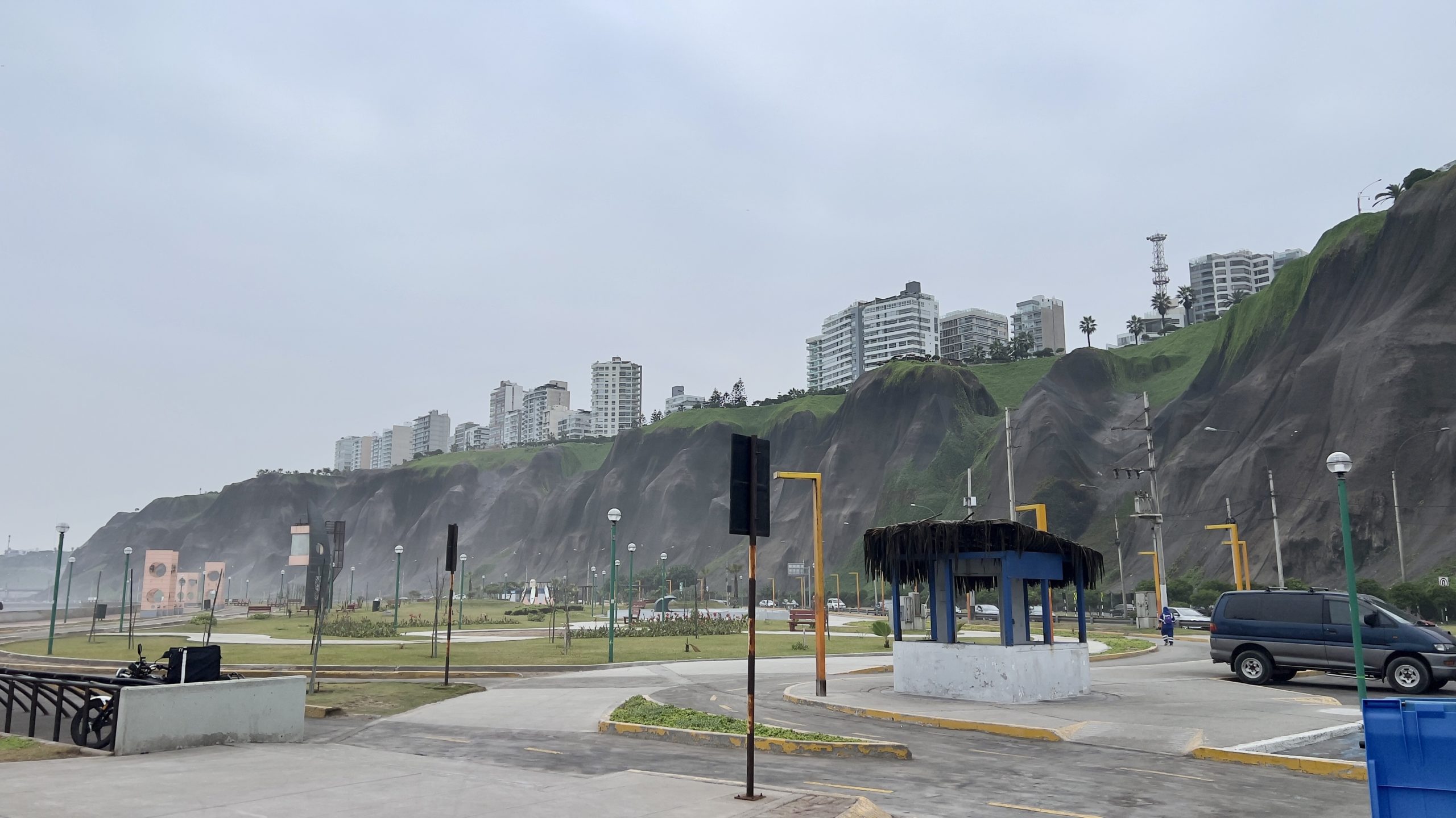 The Miraflores Malecòn in Lima