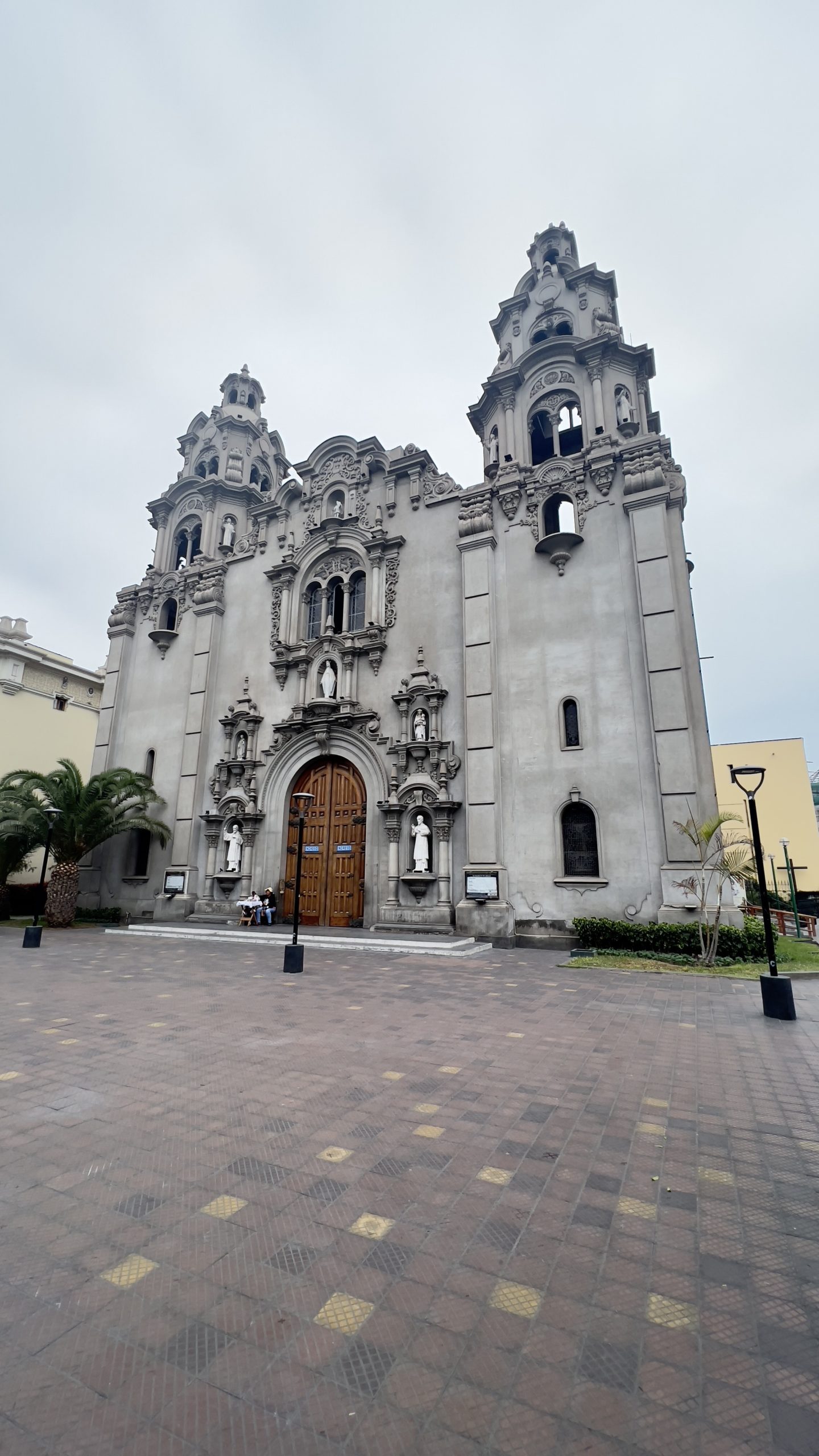 Walking around Miraflores